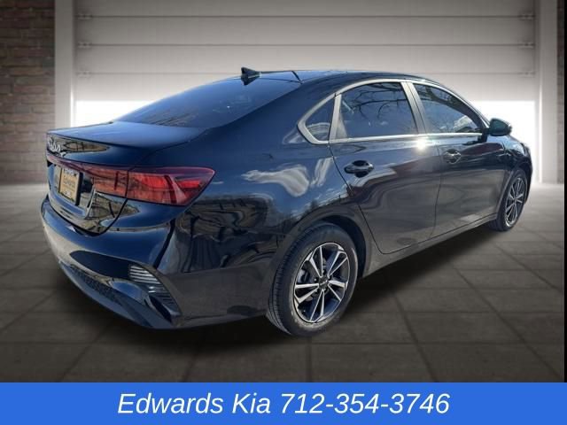 Used 2022 Kia Forte GT-Line w/ GT-Line Premium Package image 3