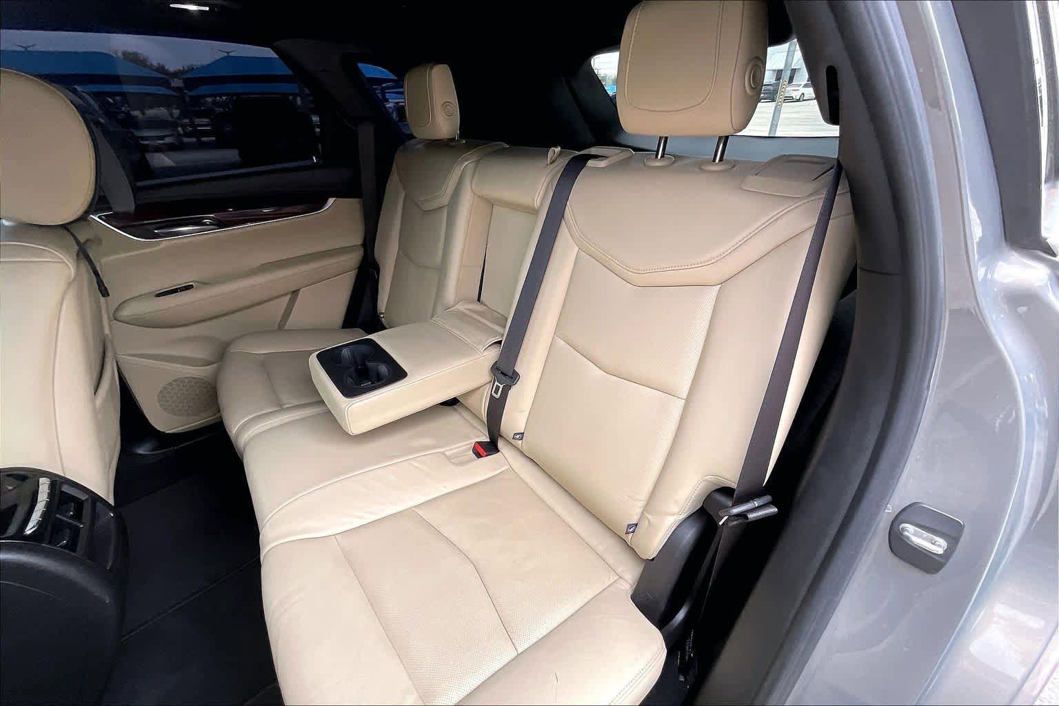 Used 2018 Cadillac XT5 Luxury FWD image 21