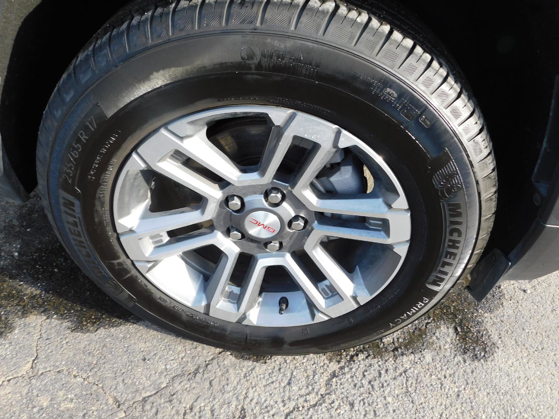 Used 2025 GMC Terrain Elevation image 13