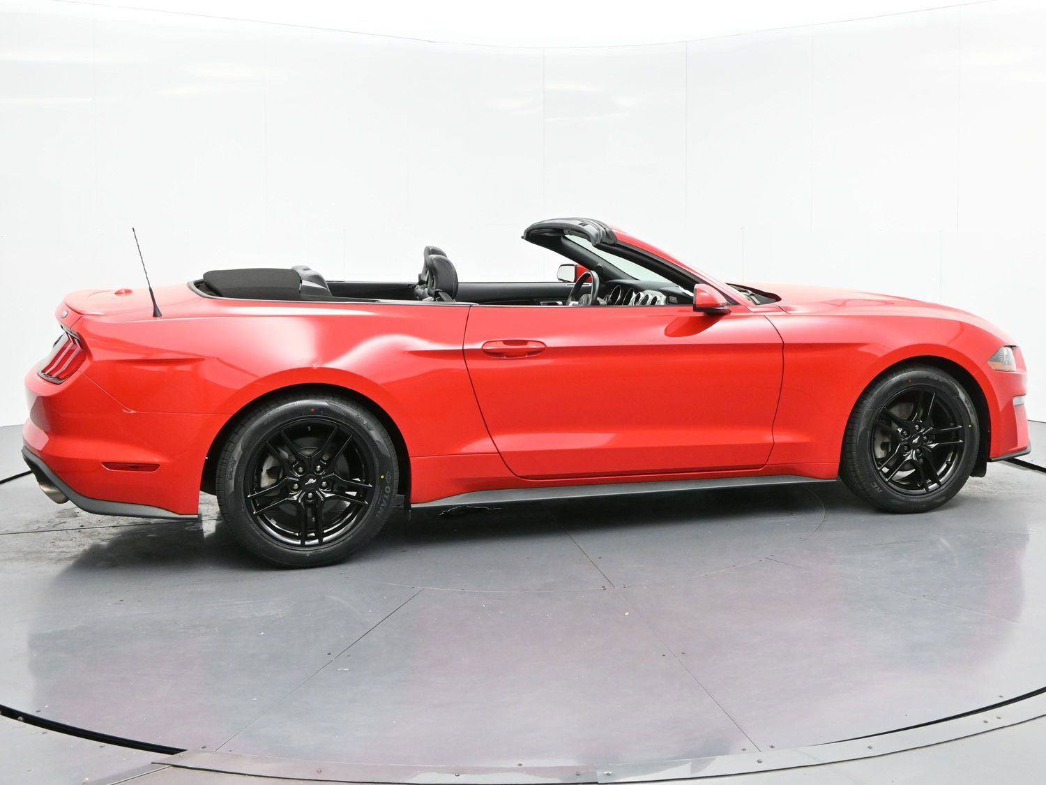 Used 2023 Ford Mustang Premium image 8