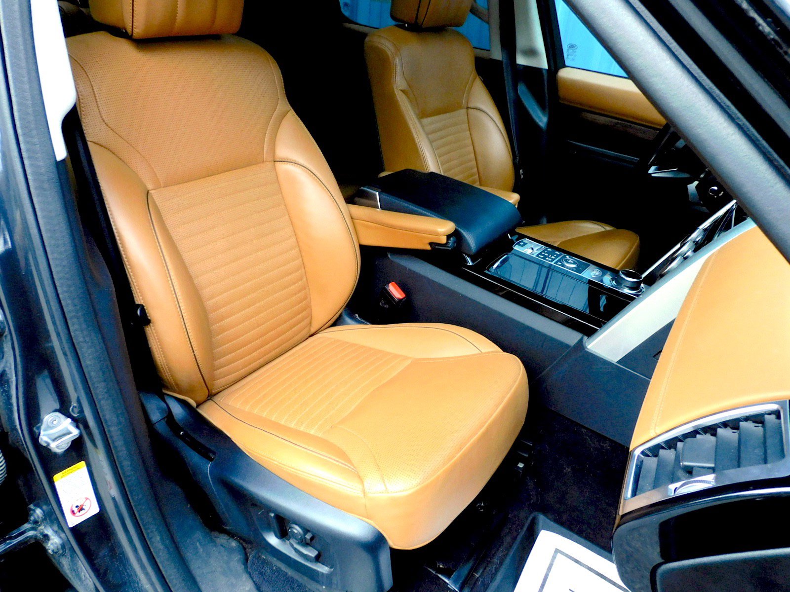 Used 2018 Land Rover Discovery HSE Luxury image 21