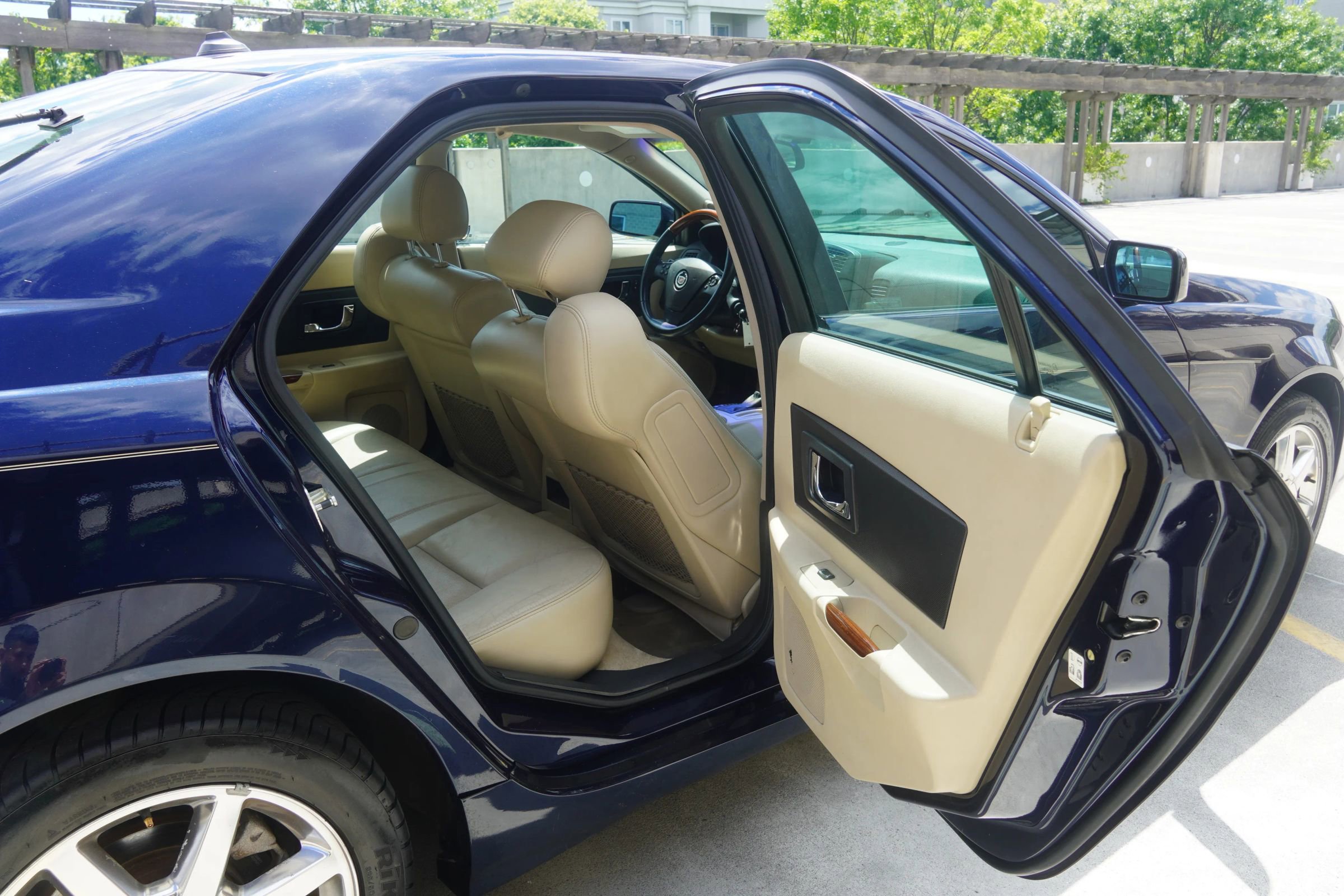 Used 2004 Cadillac CTS 3.6 w/ Preferred Equipment Group RWD image 38