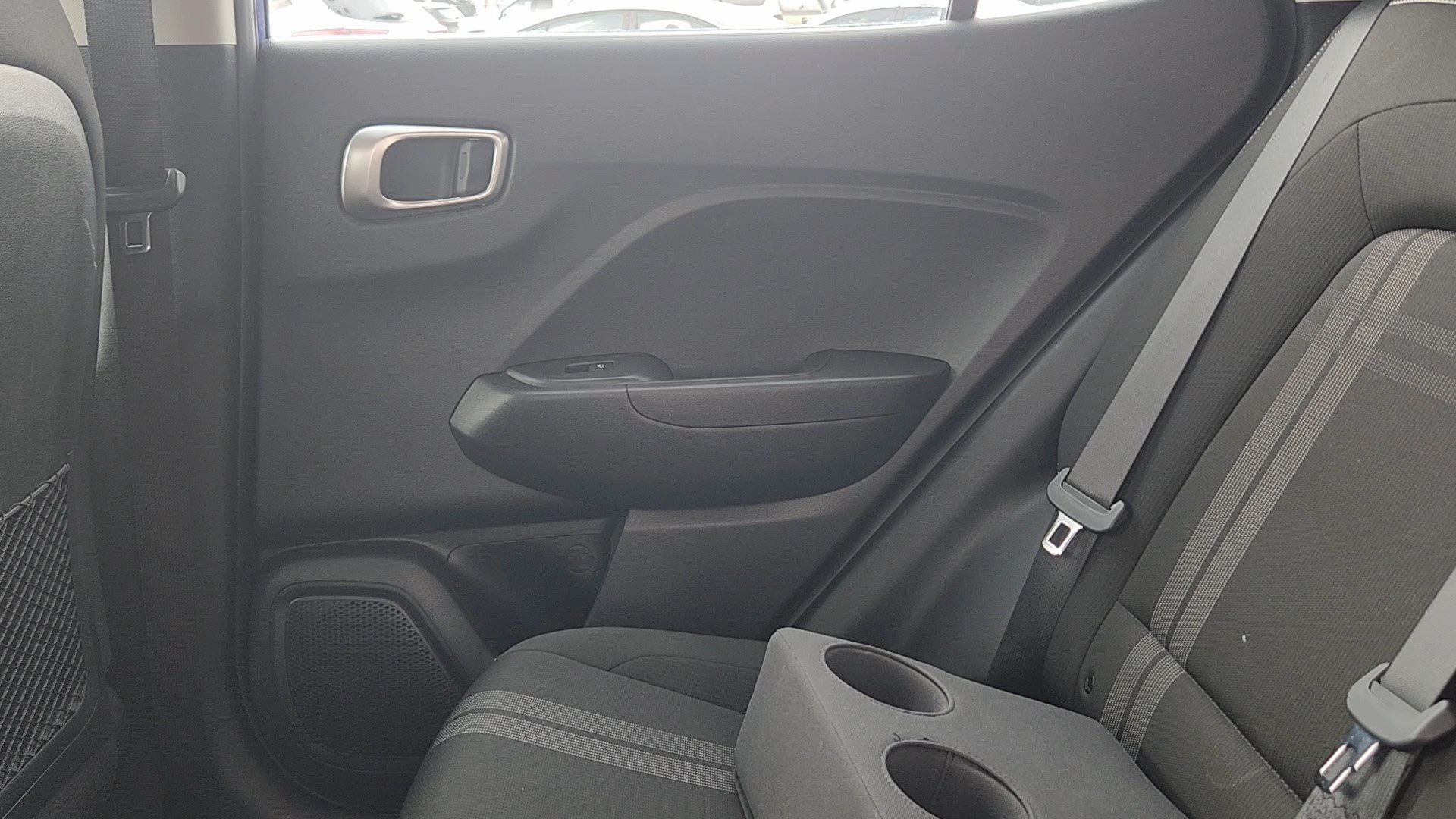 Certified 2022 Hyundai Venue SEL FWD image 15