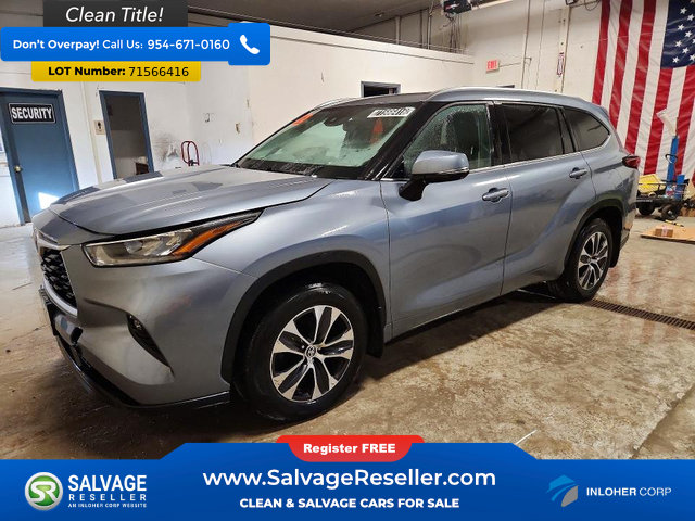 Used 2020 Toyota Highlander XLE AWD/4WD image 1