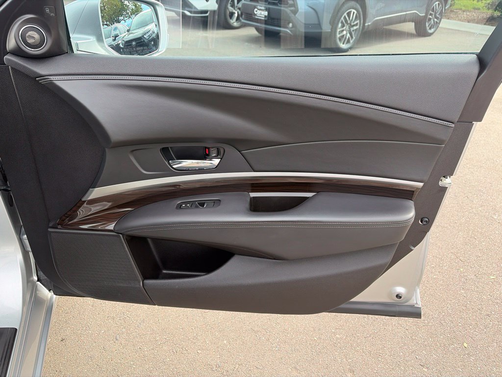 Used 2014 Acura RLX w/ Technology Package FWD image 10