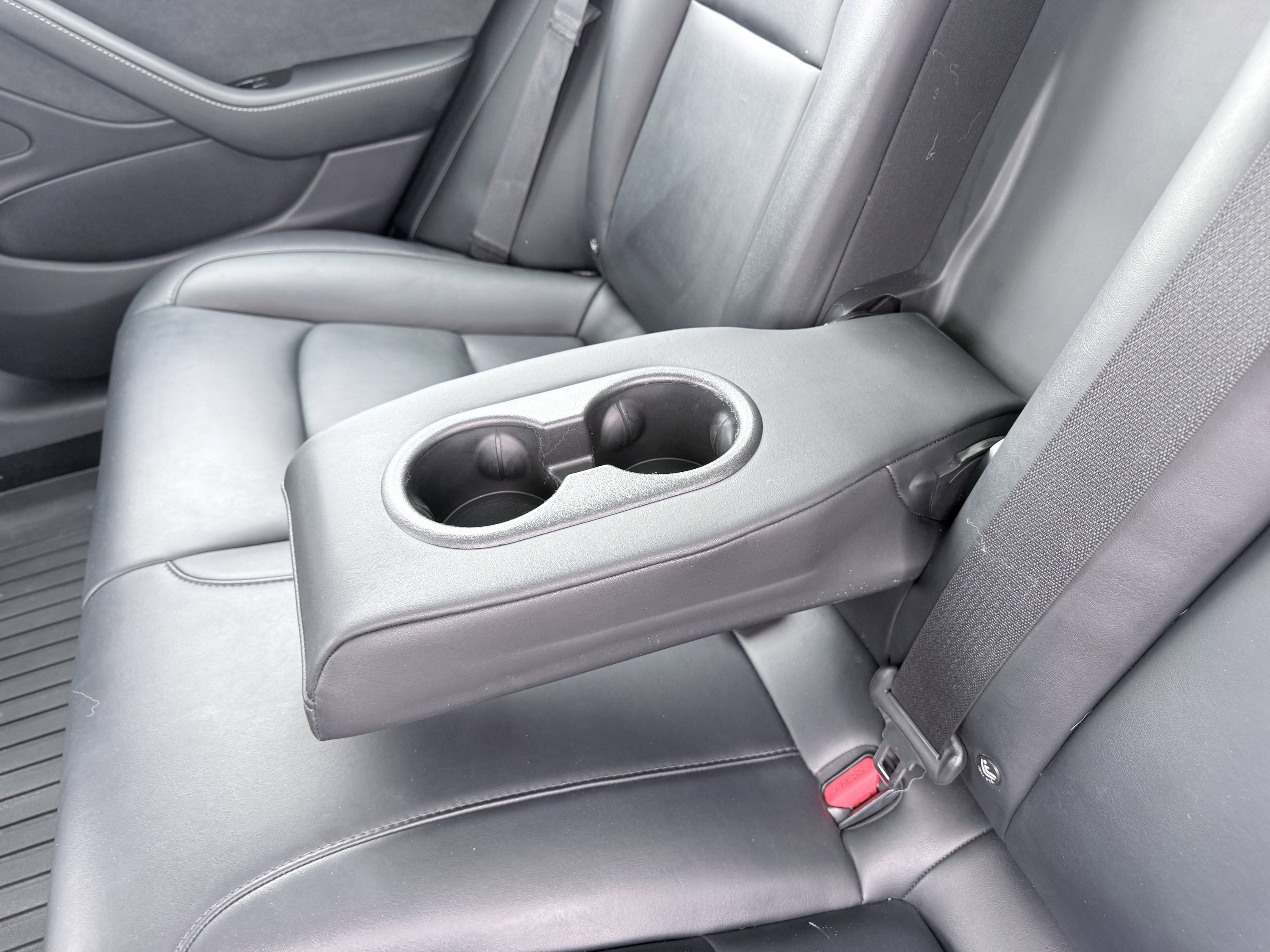 Used 2018 Tesla Model 3 Mid Range image 30