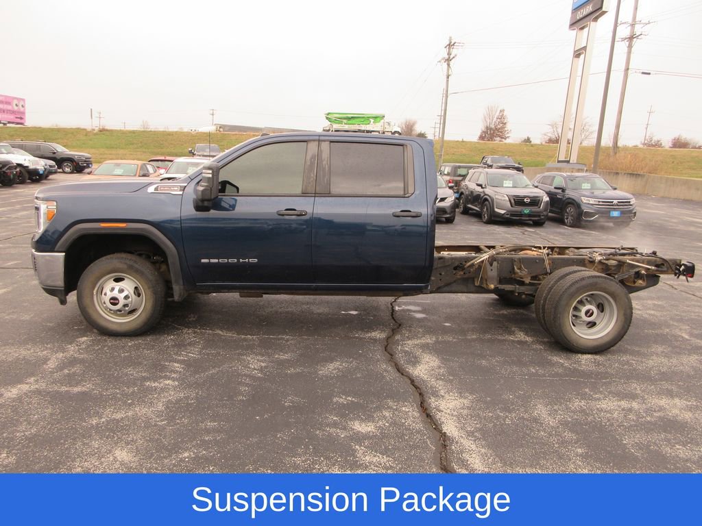 Certified 2023 GMC Sierra 3500 Pro w/ Convenience Package image 2