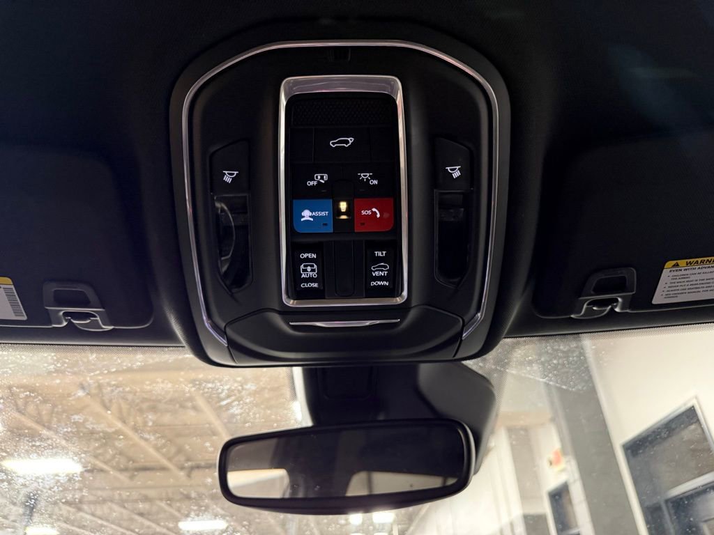 Used 2021 Jeep Grand Cherokee L Laredo AWD/4WD image 16