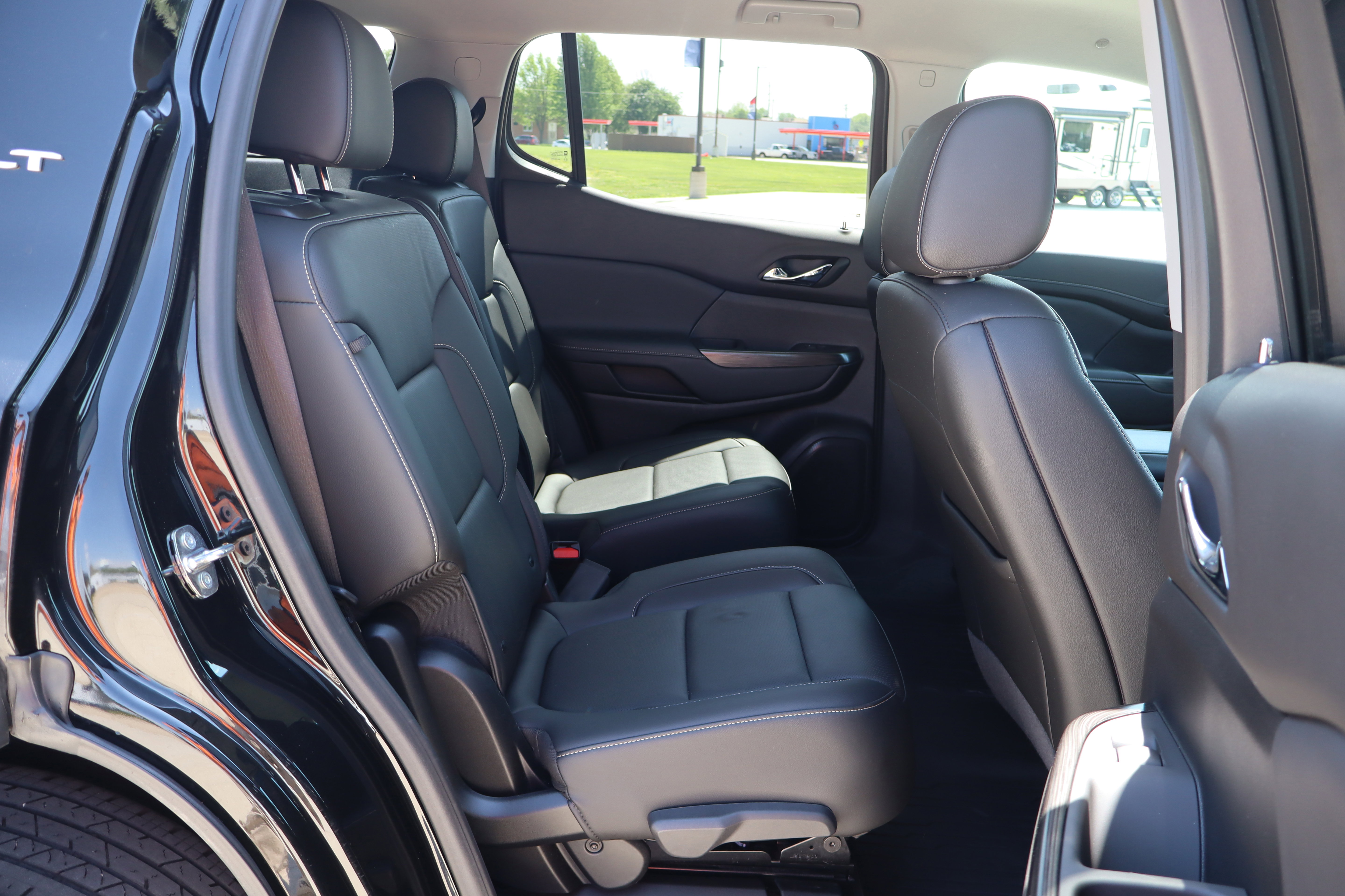 Used 2023 GMC Acadia SLT w/ Preferred Package AWD/4WD image 14