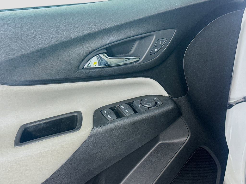 Used 2020 Chevrolet Equinox LT FWD image 18