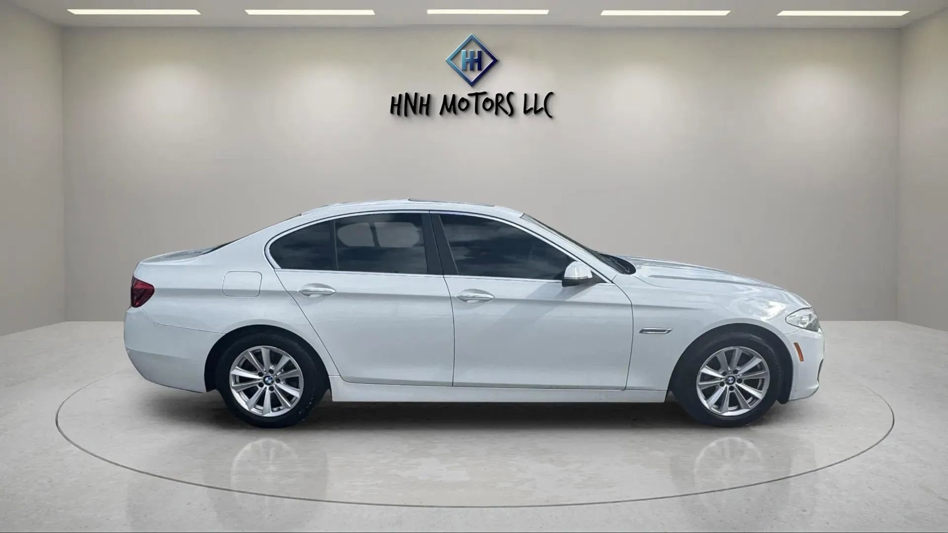 Used 2015 BMW 528i Sedan image 6