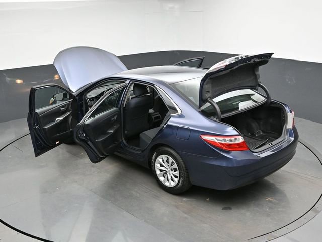 Used 2016 Toyota Camry LE image 42