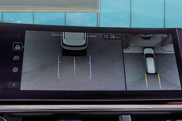 New 2026 Hyundai Santa Fe Limited FWD image 32