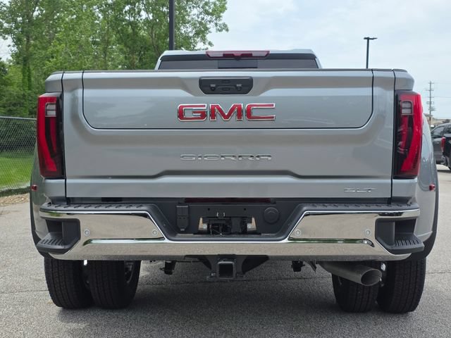 New 2026 GMC Sierra 3500 SLT w/ SLT Premium Package AWD/4WD image 15