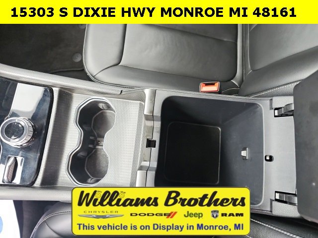 Used 2024 Jeep Grand Cherokee L Limited image 21