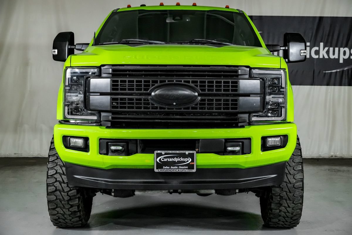 Used 2017 Ford F350 4x4 Crew Cab DRW Super Duty image 3