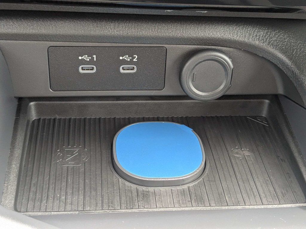 Used 2027 Nissan Sentra SR w/ SR All Weather Package FWD image 27