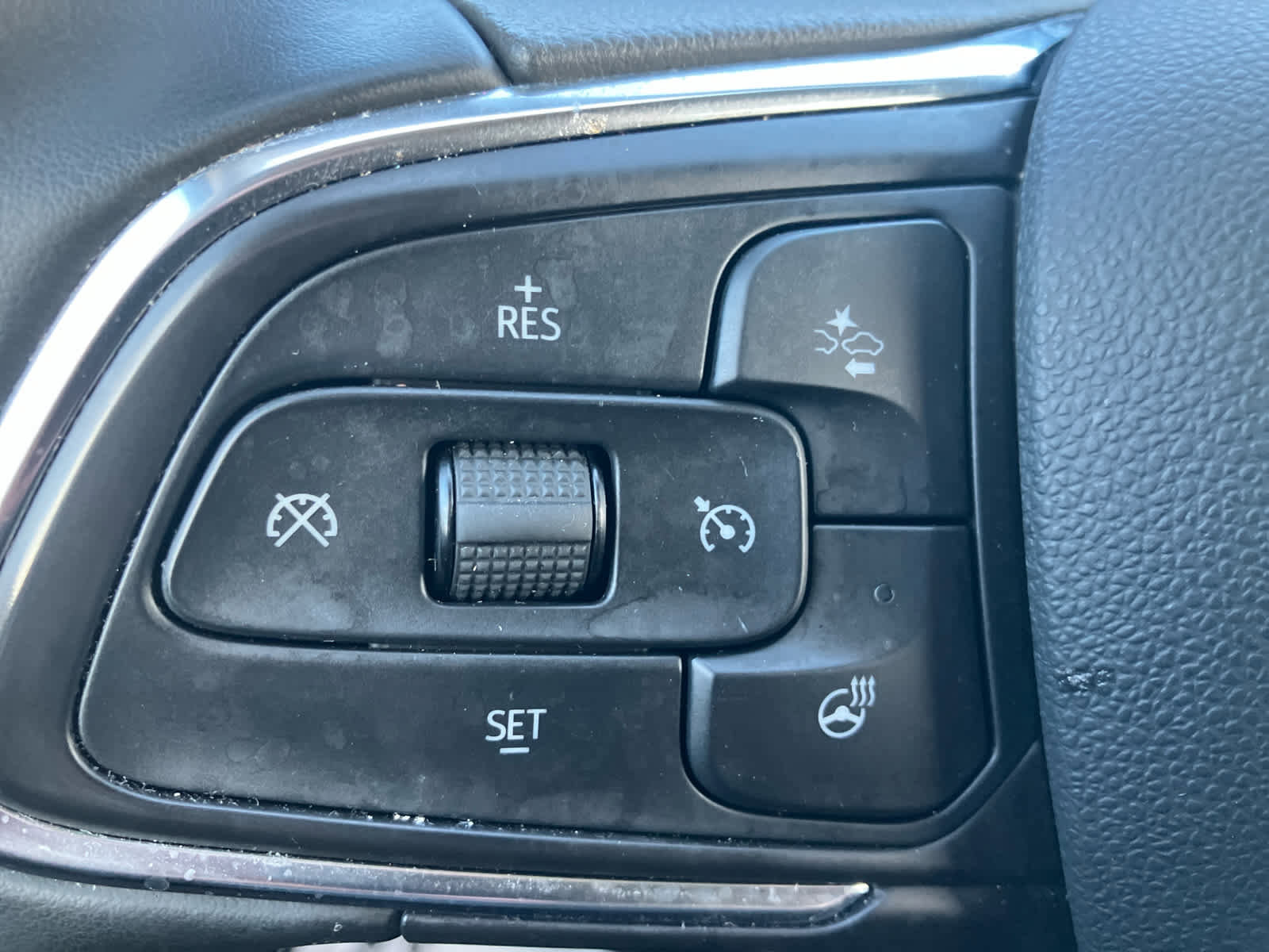 Certified 2025 Buick Encore GX Avenir image 17