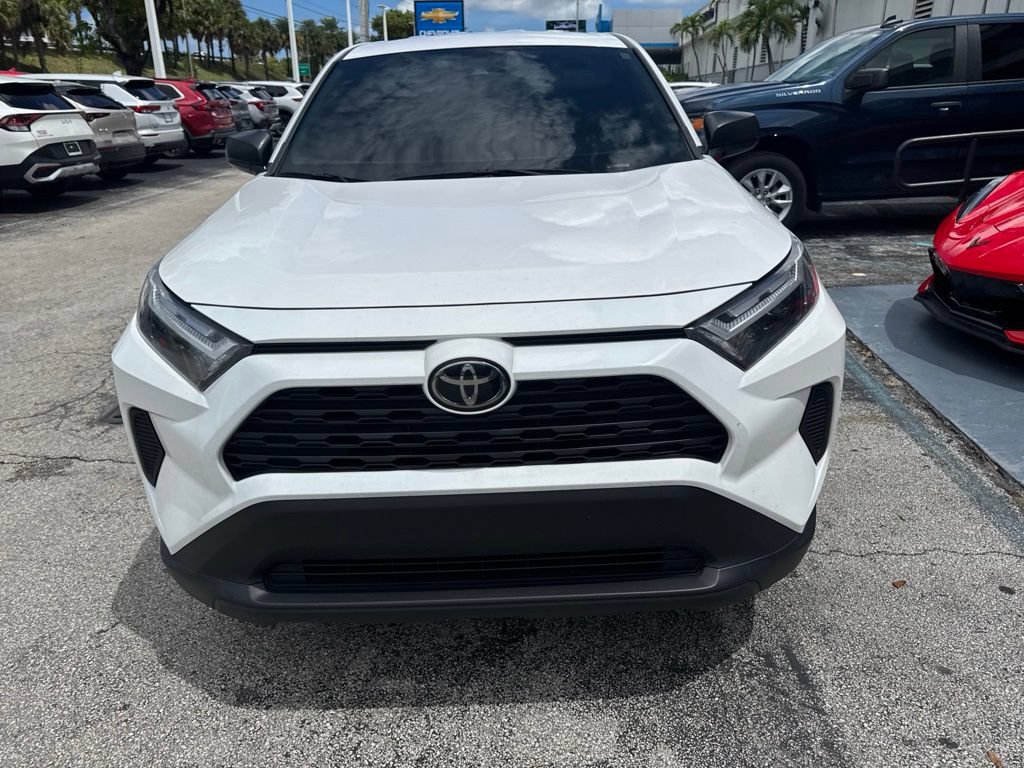 Used 2025 Toyota RAV4 LE AWD/4WD video 2