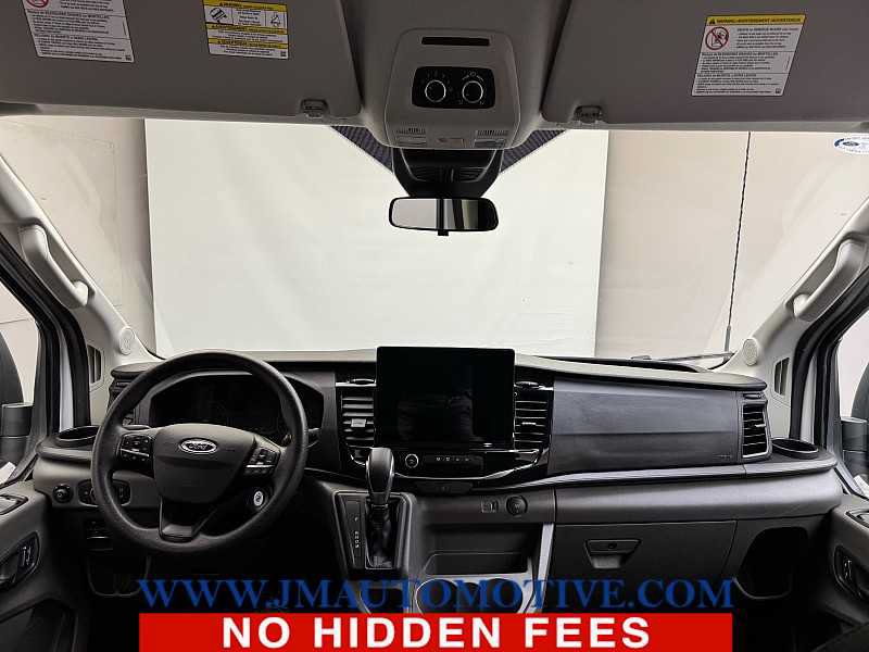 Used 2023 Ford Transit 350 XLT RWD image 11
