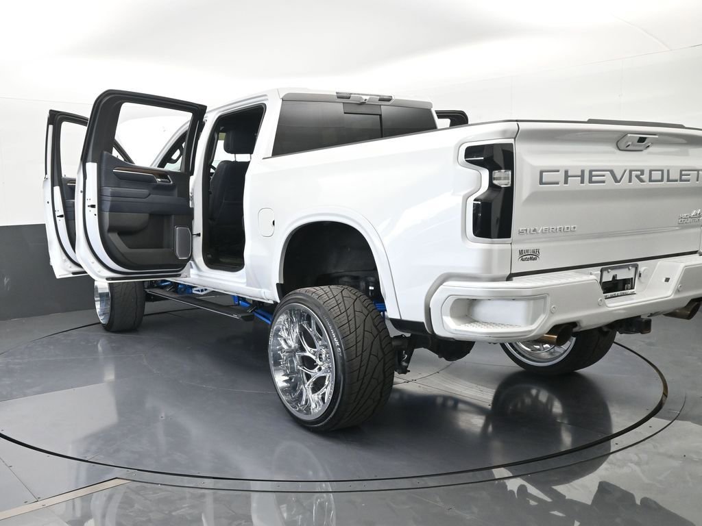 Used 2022 Chevrolet Silverado 1500 High Country image 96