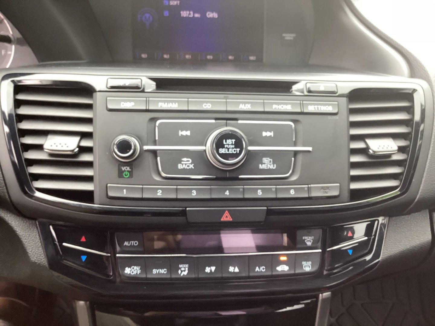 Used 2016 Honda Accord Sport image 26