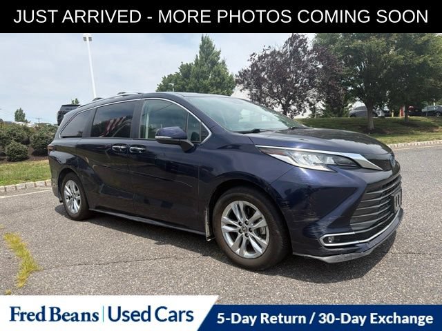 Used 2023 Toyota Sienna Limited