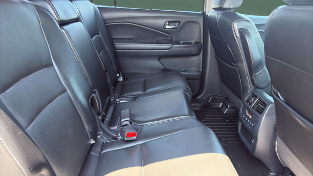 Used 2021 Honda Pilot Special Edition image 22