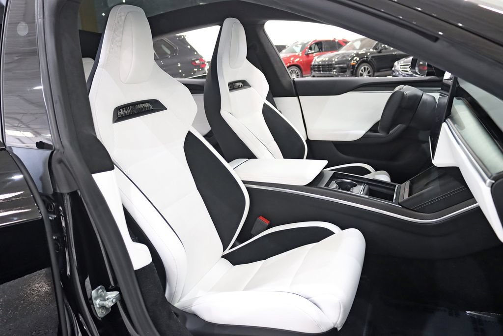 Used 2024 Tesla Model S Plaid AWD/4WD image 31