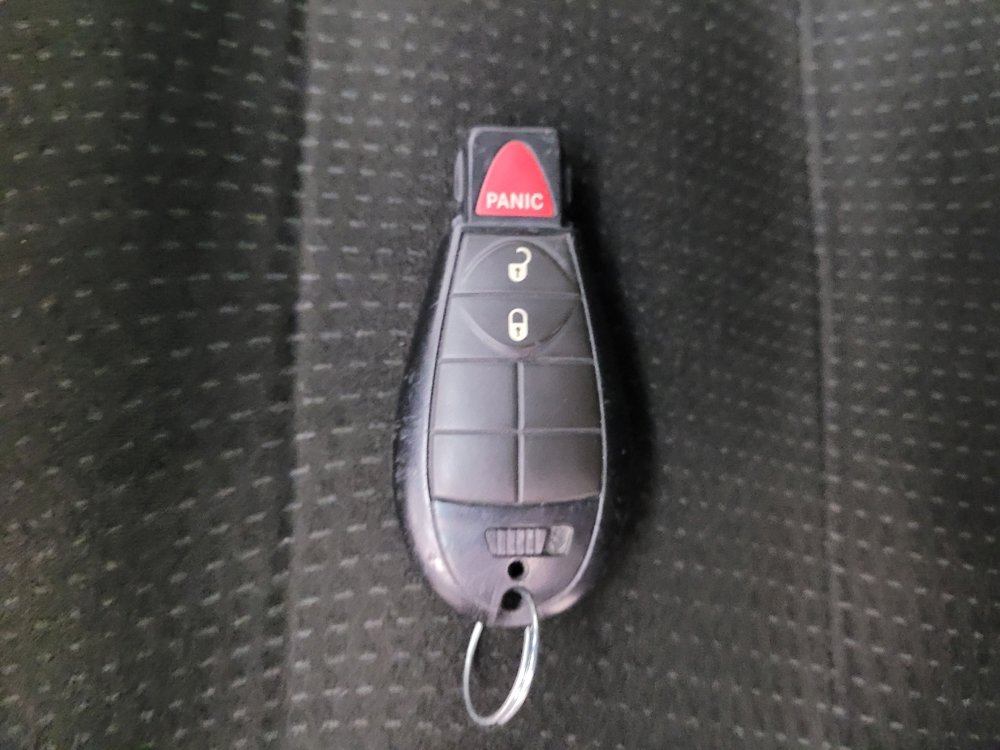 Used 2016 Dodge Grand Caravan American Value Package w/ UConnect Hands-Free Group FWD image 32