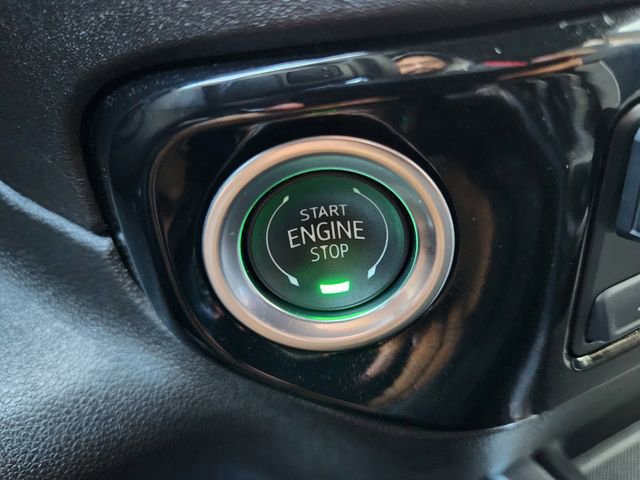 Used 2025 Chevrolet Silverado 3500 LTZ w/ LTZ Convenience Package AWD/4WD image 8