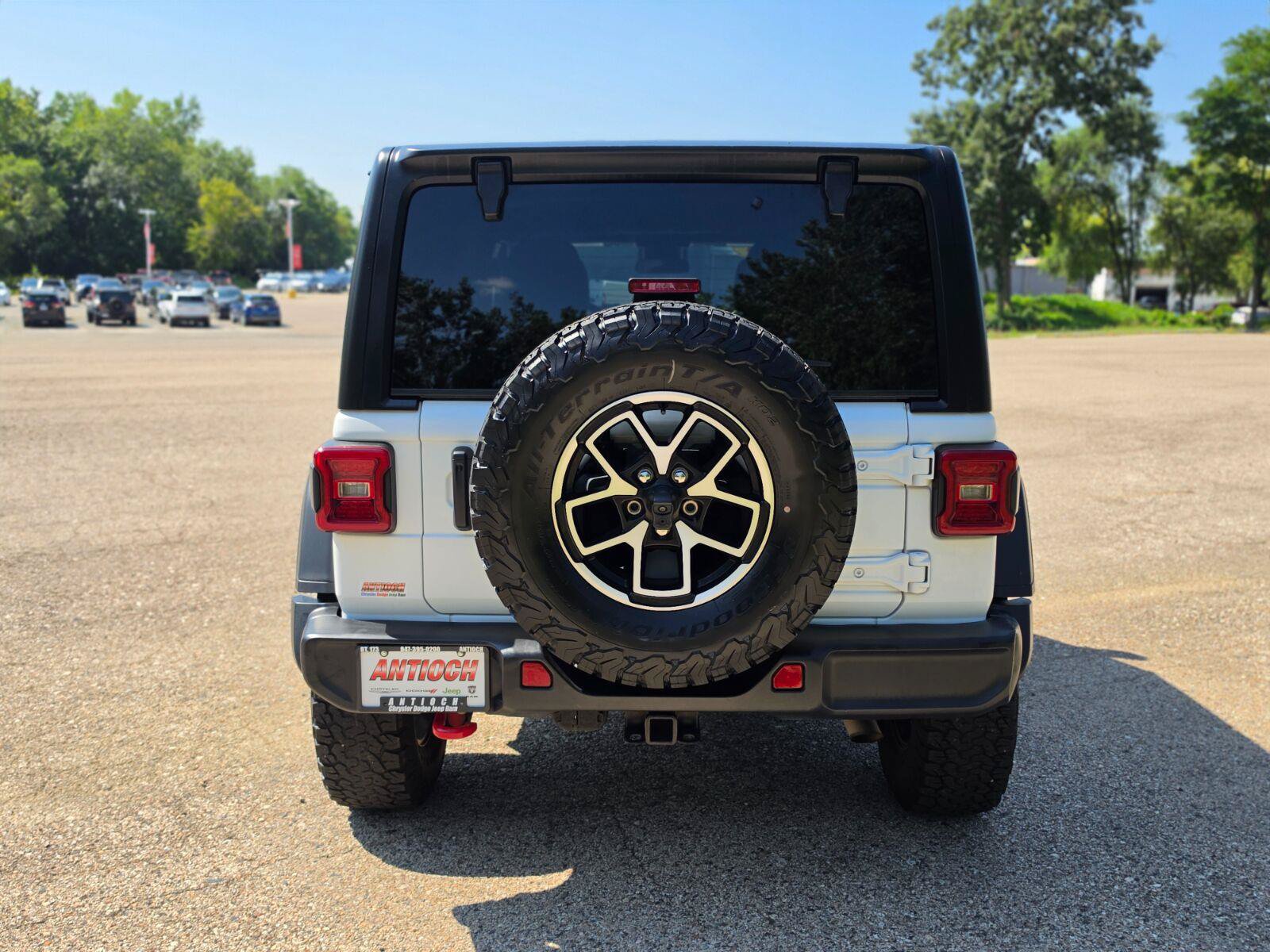 Used 2024 Jeep Wrangler Unlimited Rubicon AWD/4WD image 16