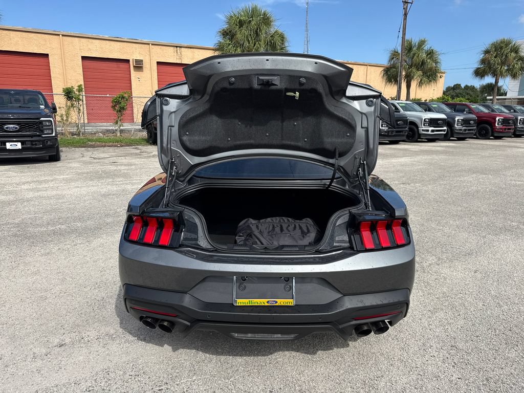 Used 2025 Ford Mustang GT Premium w/ GT Performance Package RWD image 29