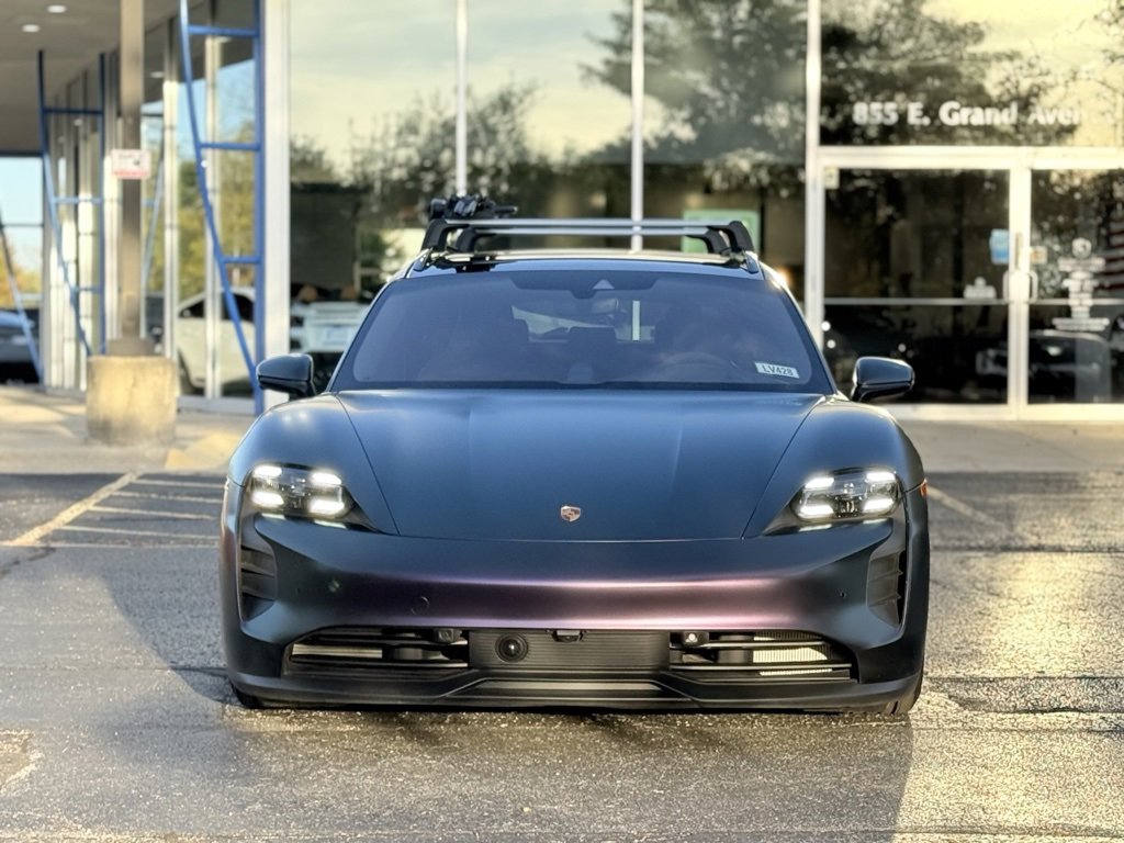 Used 2024 Porsche Taycan GTS image 7