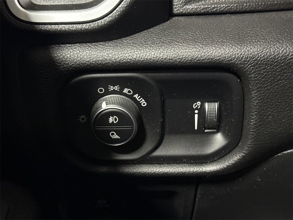 Used 2023 RAM 1500 Big Horn image 19