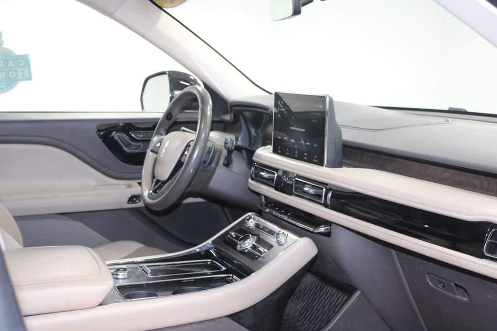 Used 2022 Lincoln Aviator Reserve image 33