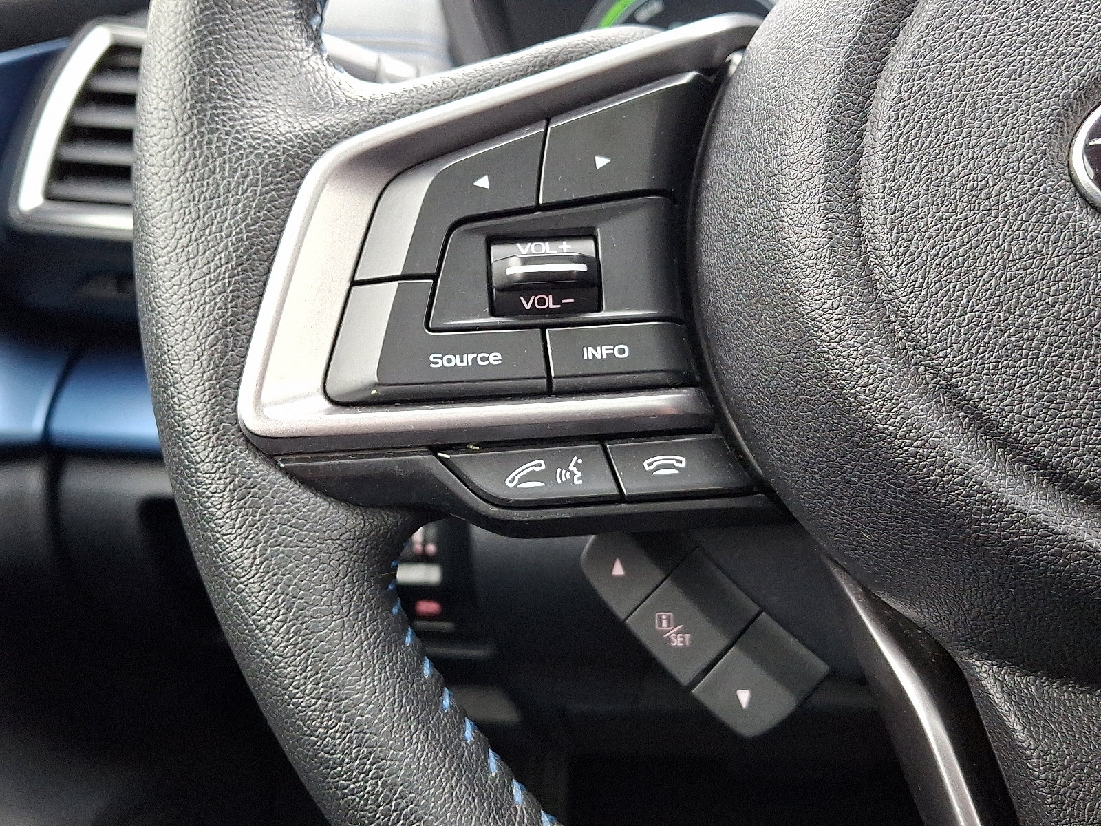 Used 2019 Subaru Crosstrek Hybrid w/ Moonroof Package w/Navigation image 23