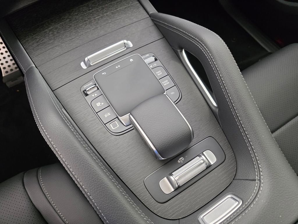 New 2026 Mercedes-Benz GLS 450 4MATIC image 16