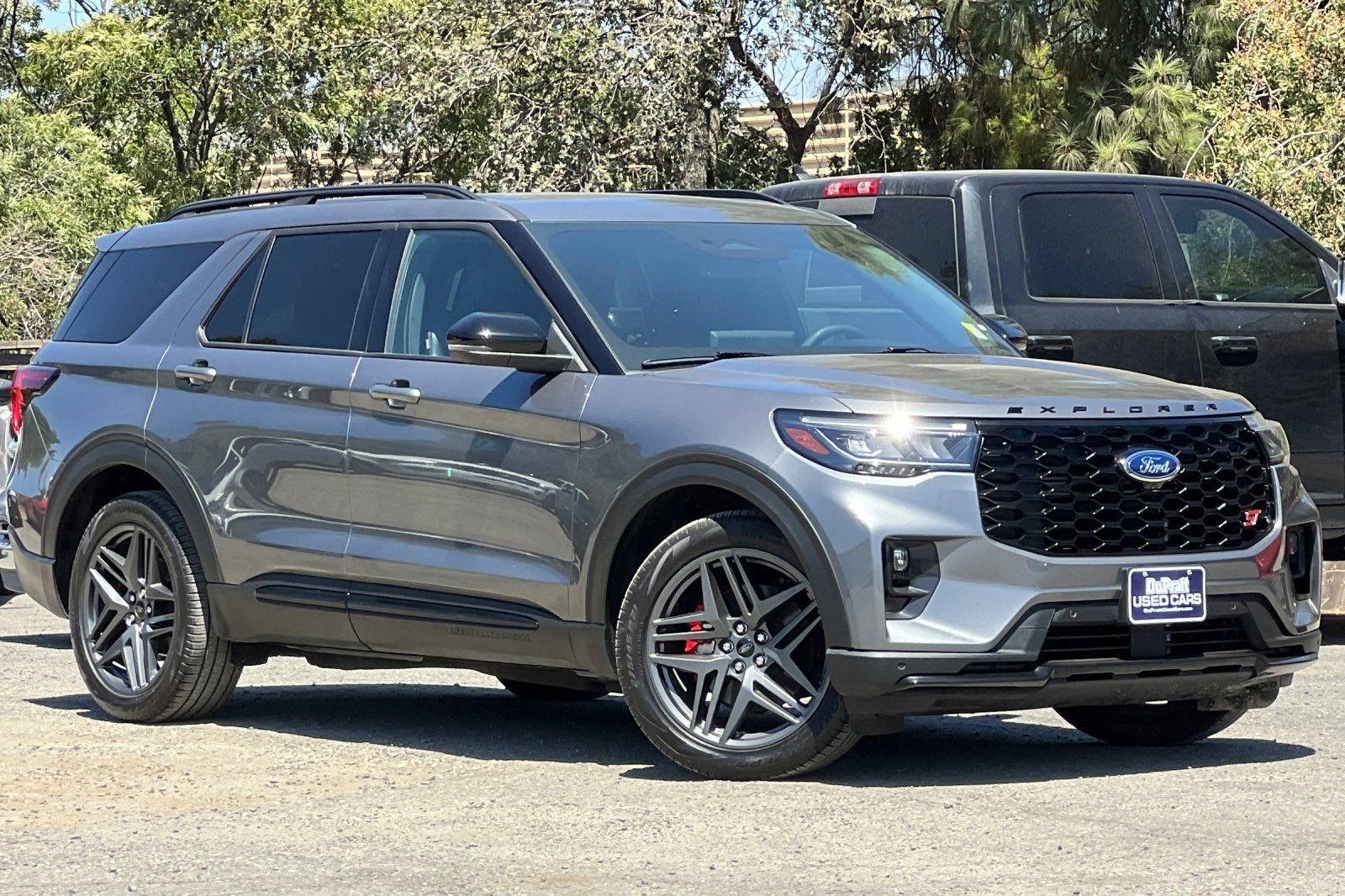 Certified 2025 Ford Explorer ST AWD/4WD image 2