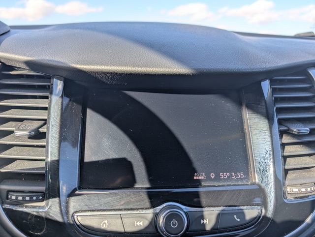 Used 2022 Chevrolet Trax LT w/ LT Convenience Package image 13