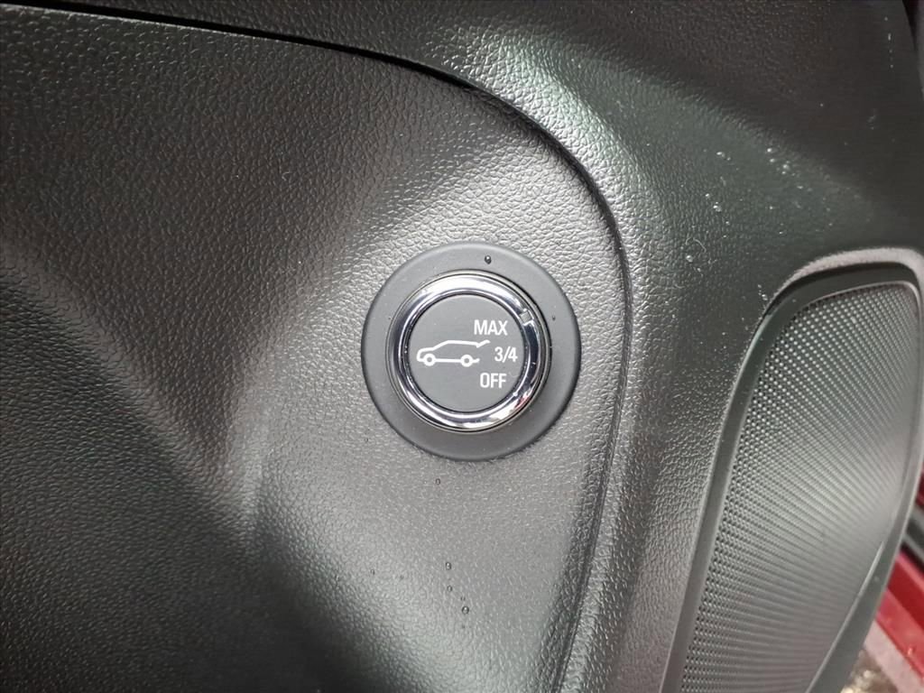 Used 2023 Buick Encore GX Select w/ Sport Touring Package image 25