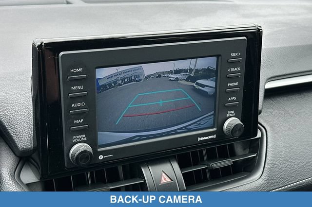 Used 2021 Toyota RAV4 LE w/ Carpet Mat Package (TMS) AWD/4WD image 21