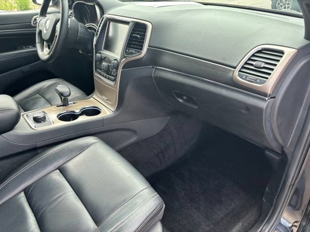 Used 2015 Jeep Grand Cherokee Limited w/ Trailer Tow Group IV AWD/4WD image 24