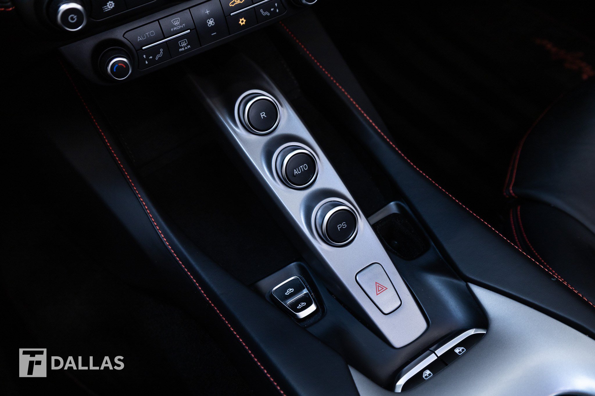 Used 2020 Ferrari Portofino RWD image 28