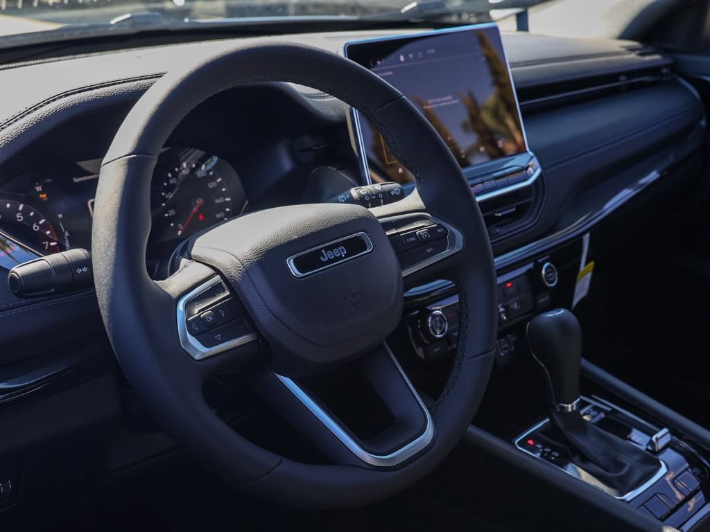 New 2026 Jeep Compass Latitude AWD/4WD image 14