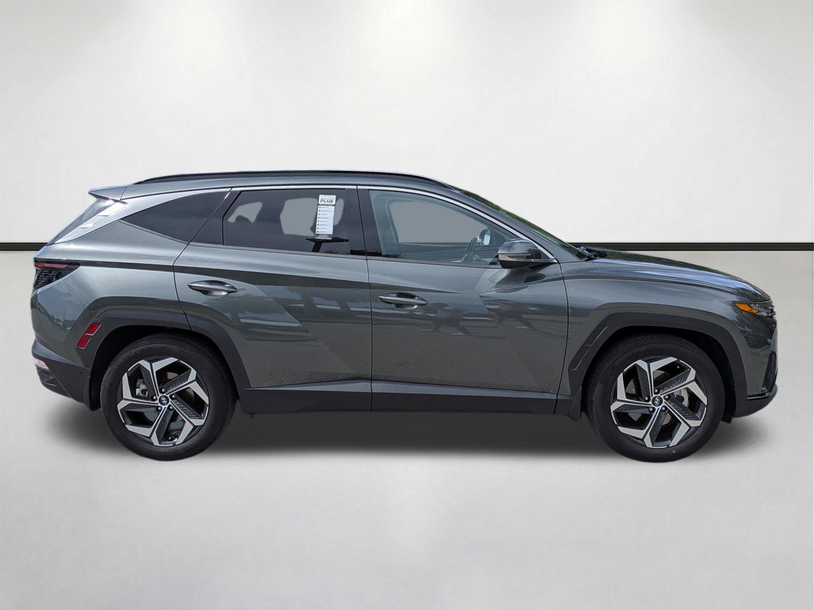 Used 2022 Hyundai Tucson Limited FWD image 3