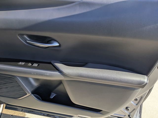 Used 2020 Lexus UX 250h w/ Premium Package image 34