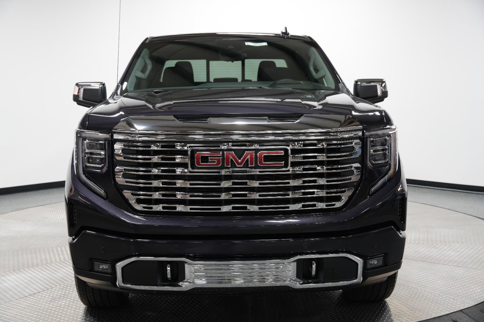 New 2026 GMC Sierra 1500 Denali w/ Denali Reserve Package image 2