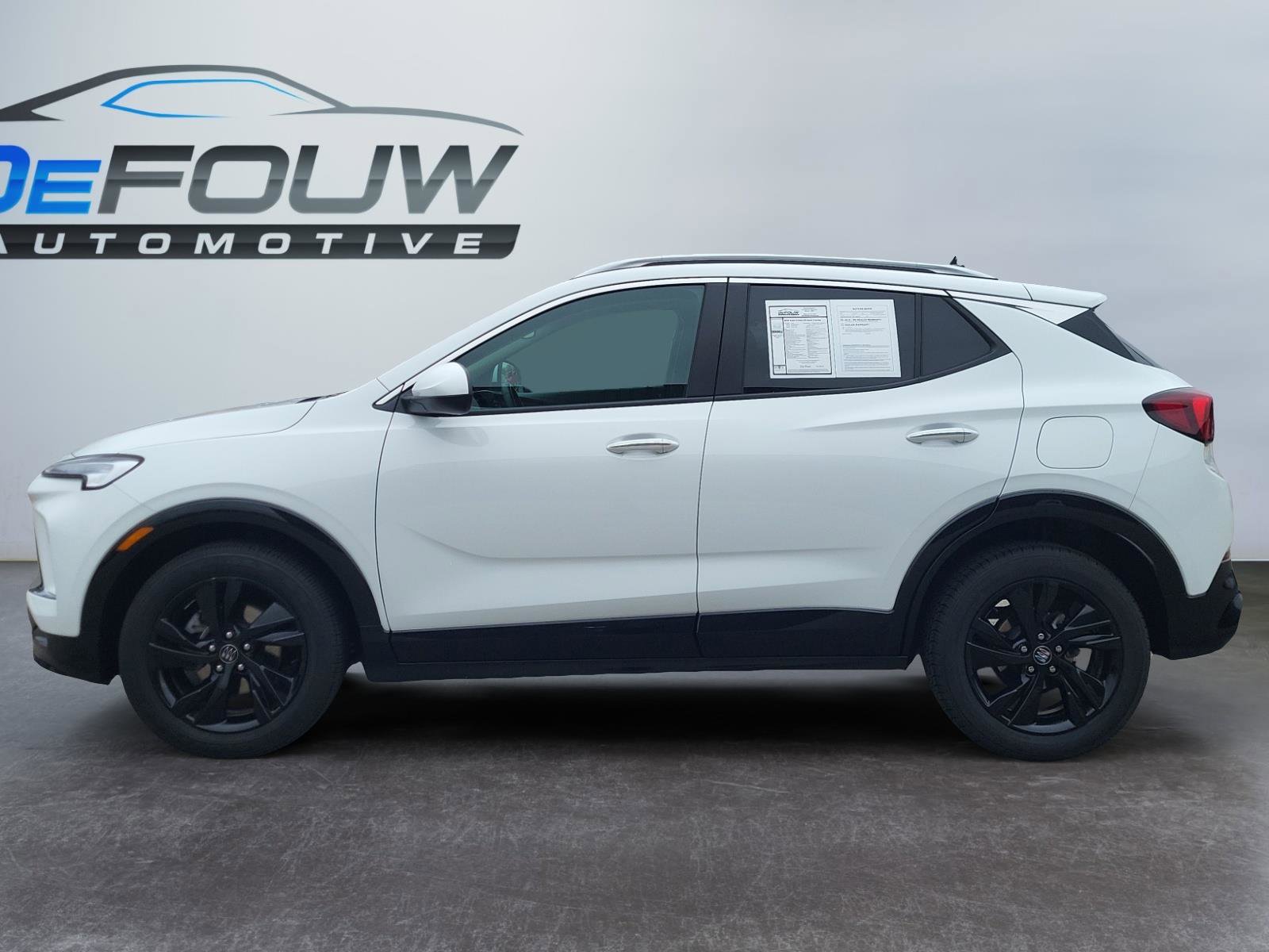 Used 2024 Buick Encore GX Sport Touring image 6