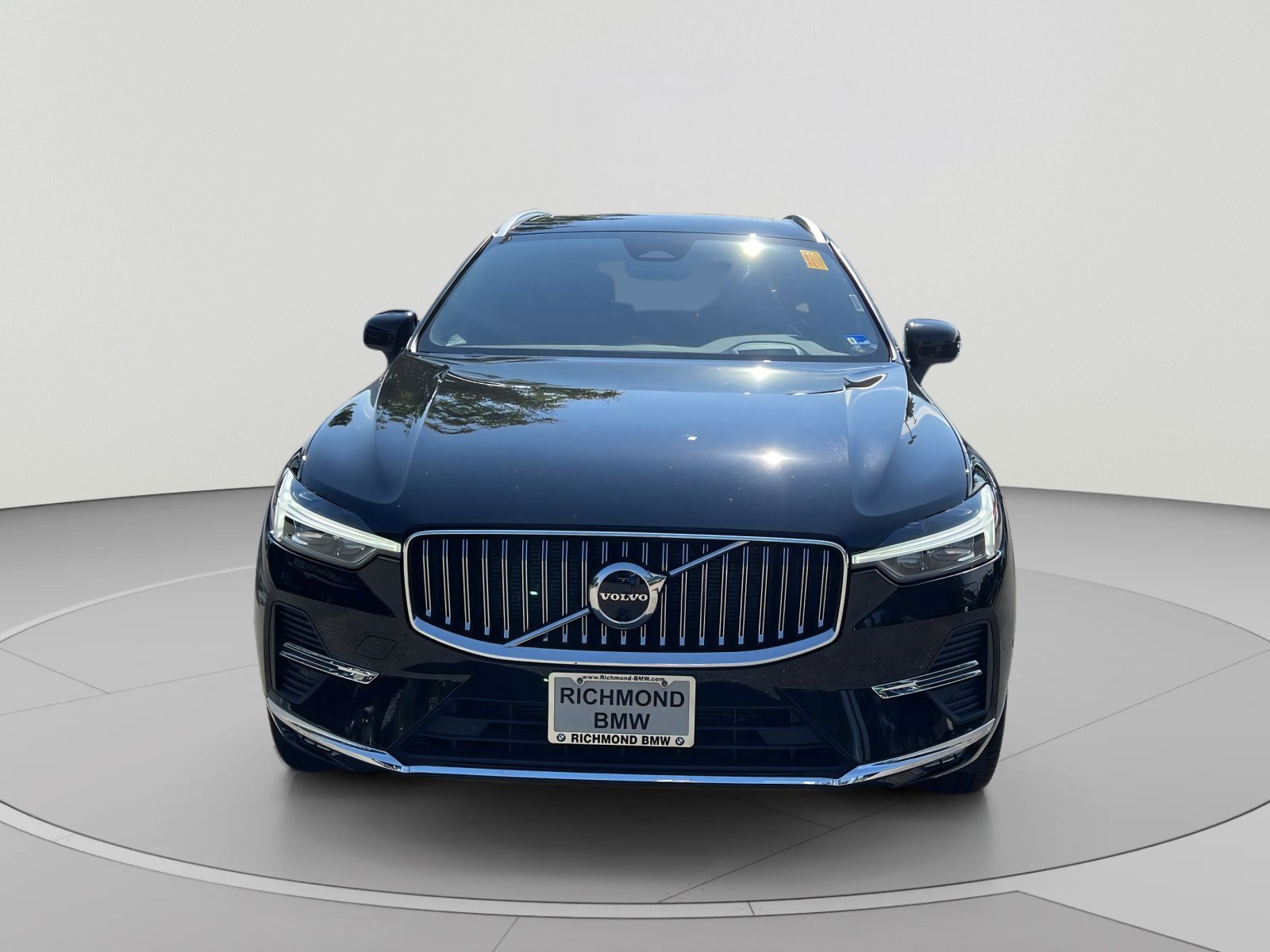 Used 2023 Volvo XC60 B5 Ultimate w/ Climate Package AWD/4WD image 8